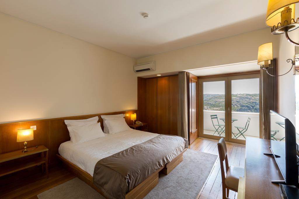 Hotel Parador Santa Catarina Miranda do Douro Eksteriør bilde